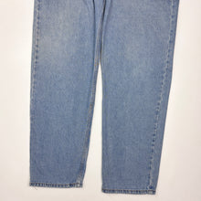 Load image into Gallery viewer, Levi’s 505 Jeans W38 L32