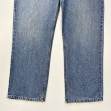 Load image into Gallery viewer, Timberland Jeans W34 L32