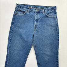 Load image into Gallery viewer, Carhartt Jeans W38 L32