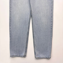 Load image into Gallery viewer, Levi’s 550 W32 L32