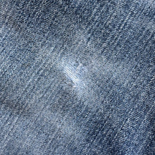 Load image into Gallery viewer, Wrangler Denim Shorts W31