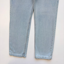Load image into Gallery viewer, 90s Tommy Hilfiger Jeans W30 L30