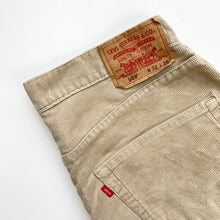 Load image into Gallery viewer, Levi’s 569 Cords W32 L36