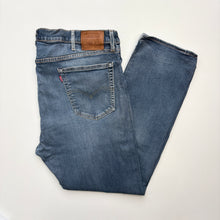 Load image into Gallery viewer, Levi’s Jeans W42 L30