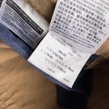 Load image into Gallery viewer, Levi’s Carpenter Jeans W30 L32