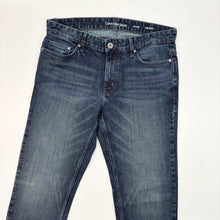 Load image into Gallery viewer, Calvin Klein Jeans W32 L30