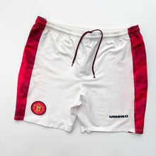 Load image into Gallery viewer, 96/98 Manchester United Umbro Shorts (XL)