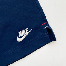 Load image into Gallery viewer, 00s Nike Shorts (2XL)