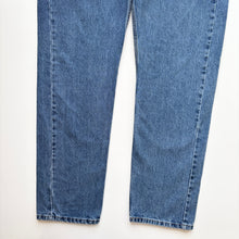 Load image into Gallery viewer, Levi’s 505 W38 L34