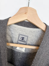 Load image into Gallery viewer, Champion Sweatshirt (L)