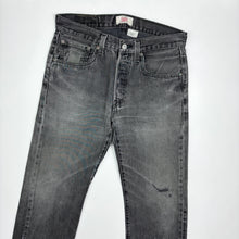 Load image into Gallery viewer, Distressed Levi’s 501 Jeans W31 L28