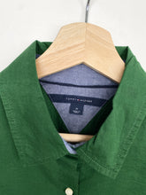 Load image into Gallery viewer, Women’s Tommy Hilfiger Shirt (M)