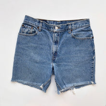 Load image into Gallery viewer, Women’s 90s Levi’s 550 Denim Shorts W29