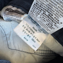 Load image into Gallery viewer, Levi’s 511 Cords W33 L32
