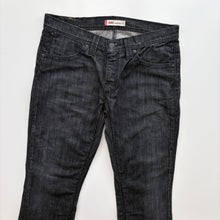 Load image into Gallery viewer, Levi’s 408 W34 L28