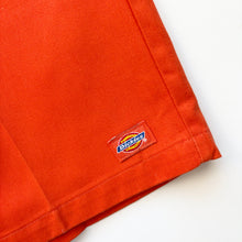 Load image into Gallery viewer, Dickies Shorts W30