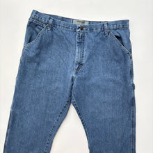 Load image into Gallery viewer, Wrangler Carpenter Jeans W38 L29