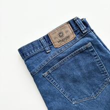 Load image into Gallery viewer, Wrangler Jeans W36 L30