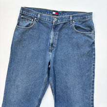 Load image into Gallery viewer, Tommy Hilfiger Jeans W40 L32