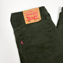 Load image into Gallery viewer, Levi’s 514 Jeans W30 L32