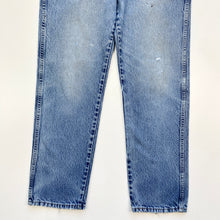 Load image into Gallery viewer, Distressed Wrangler Jeans W30 L30