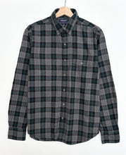 Load image into Gallery viewer, Flannel Shirt (L)