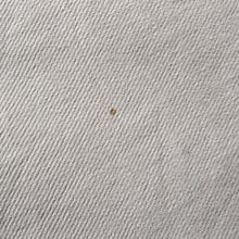 Load image into Gallery viewer, 90s Levi’s W36 L30