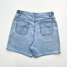 Load image into Gallery viewer, 90s Lee Denim Shorts W30/32