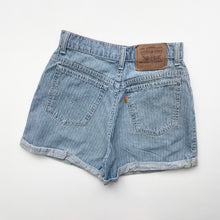 Load image into Gallery viewer, Women’s 90s Levi’s Denim Shorts W24