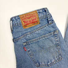 Load image into Gallery viewer, Levi’s 513 Jeans W32 L32