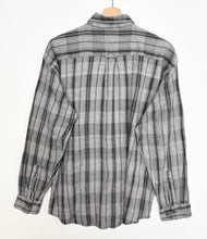 Load image into Gallery viewer, Flannel Shirt (L)