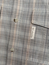 Load image into Gallery viewer, Columbia Sportswear Shirt (L)