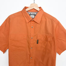 Load image into Gallery viewer, Columbia Sportswear Shirt (L)