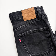 Load image into Gallery viewer, Women’s Levi’s Jeans W27 L29