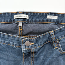 Load image into Gallery viewer, Calvin Klein Jeans W38 L32
