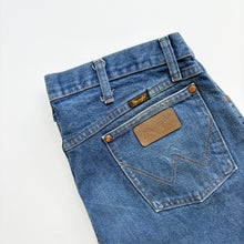 Load image into Gallery viewer, Wrangler Jeans W34 L32