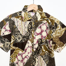 Load image into Gallery viewer, 90s Crazy Print Shirt (S)