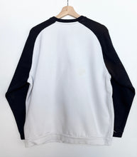 Load image into Gallery viewer, 90s Chaps Sweatshirt (L)