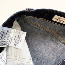Load image into Gallery viewer, Levi’s 501 W32 L30