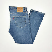 Load image into Gallery viewer, Levi’s Jeans W34 L28