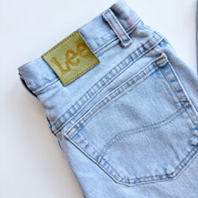 Load image into Gallery viewer, 90s Lee Jeans W30 L32