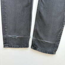 Load image into Gallery viewer, 90s Levi’s Jeans W28 L30