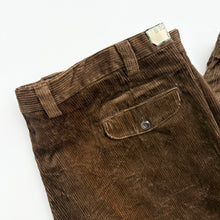 Load image into Gallery viewer, 90s L.L.Bean Corduroy Trousers W44 L32