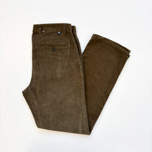 Load image into Gallery viewer, 90s Chaps Jumbo Cords W31 L32