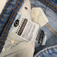 Load image into Gallery viewer, Levi’s 513 Jeans W32 L32