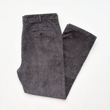 Load image into Gallery viewer, Izod Cords W38 L32