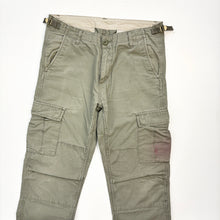 Load image into Gallery viewer, Carhartt Cargos W30 L32