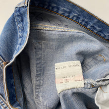 Load image into Gallery viewer, 90s Levi’s 501 W36 L32