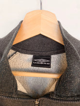 Load image into Gallery viewer, 00s Umbro Sweatshirt (S)
