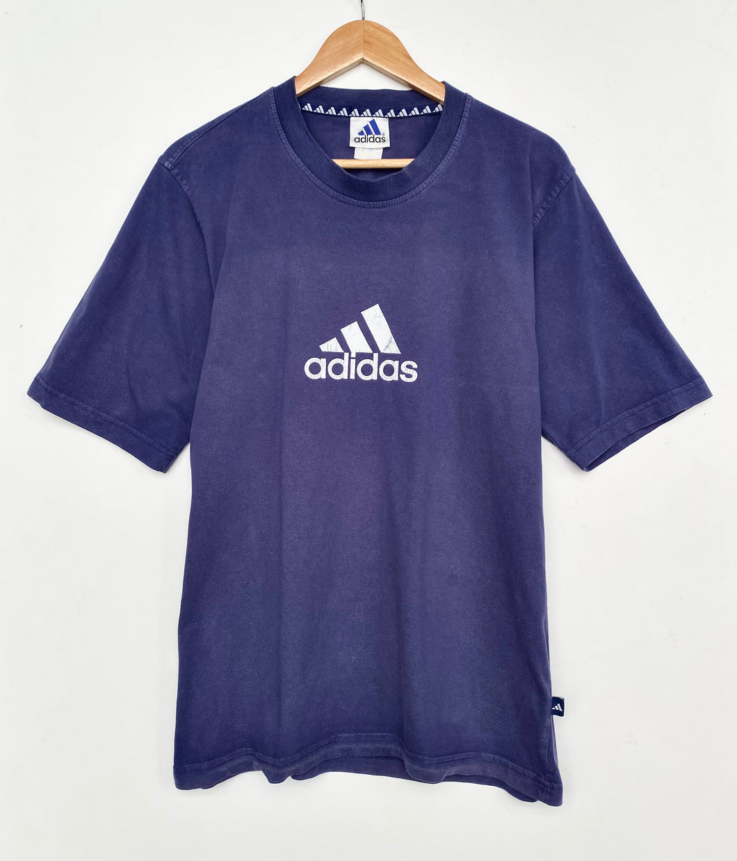 90s Adidas T-shirt (M)